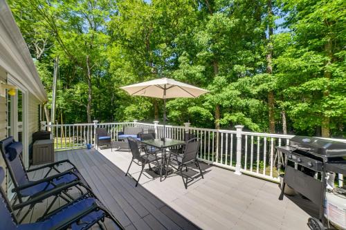 Kuttawa House | 1/2 Mile to Eureka Boat Ramp on Lake Barkley!
