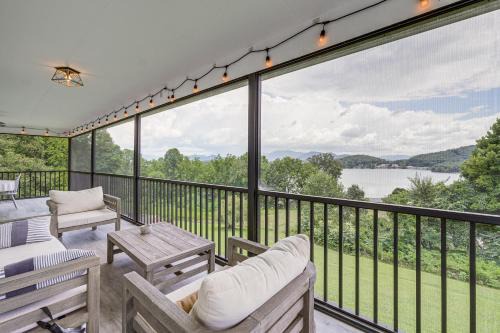 Young Harris House | < 1 Mi to Lake Chatuge: Home w/Mtn & Water Views!