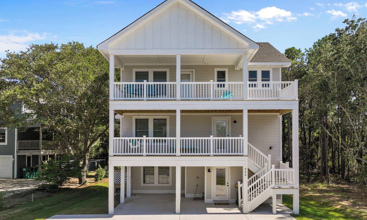 Monteray Shores House | 1541 - Birdie Beach Bungalow - Corolla Soundside Escape w/Private Pool