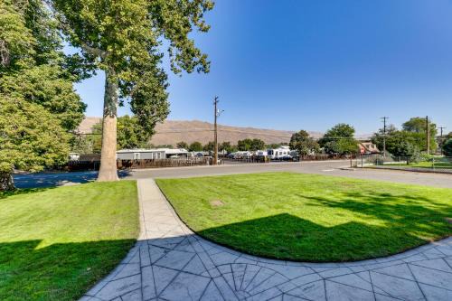 West Clarkston-Highland House | 2 Mi to River: Historic Clarkston Home w/Views!
