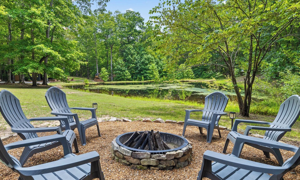 Sewanee Cabin | 2 Tiny Homes, 2 Hot Tubs, 2 Saunas, Sleeps 12!