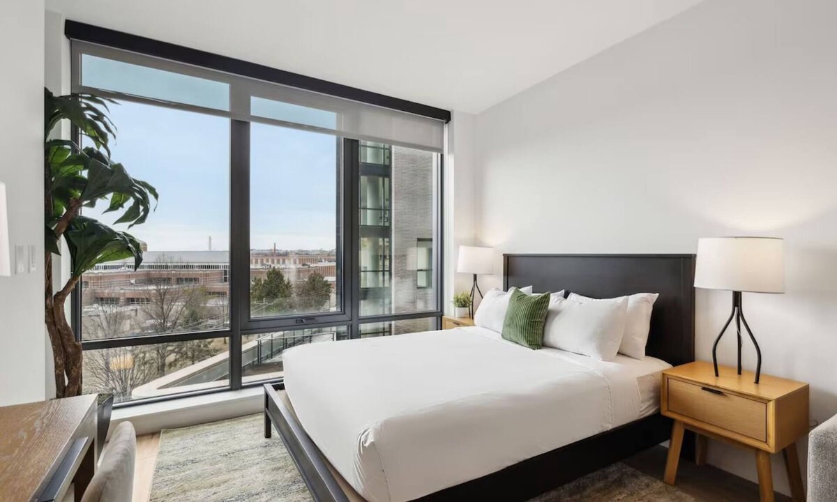 Buzzard Point Hotel | 2 Units | Central Apartment w/Kitchen | Family Comfort & Pet-Friendly Stays