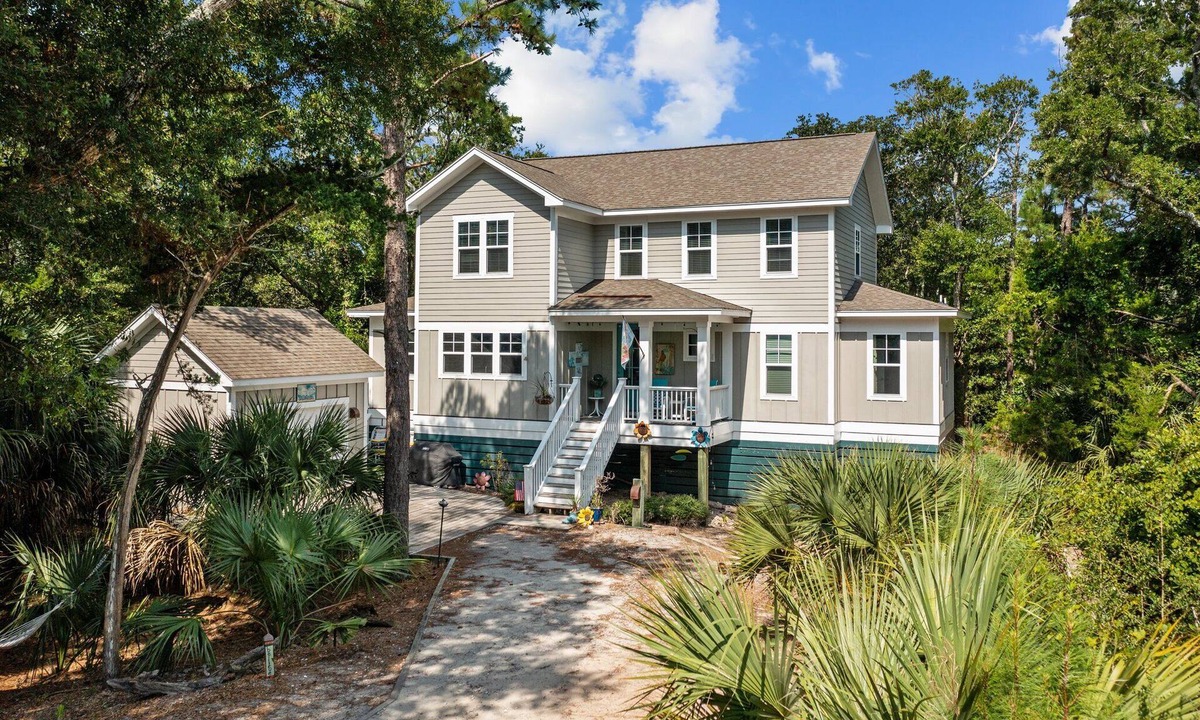 Bald Head Island House | 2026 Now Available! Step 'Out of Office' and into BHI Bliss