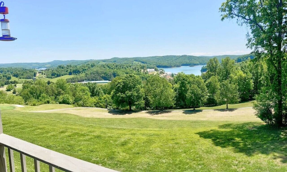 La Follette Condo | 2C Condo: Lake/Ridge/Golf Views