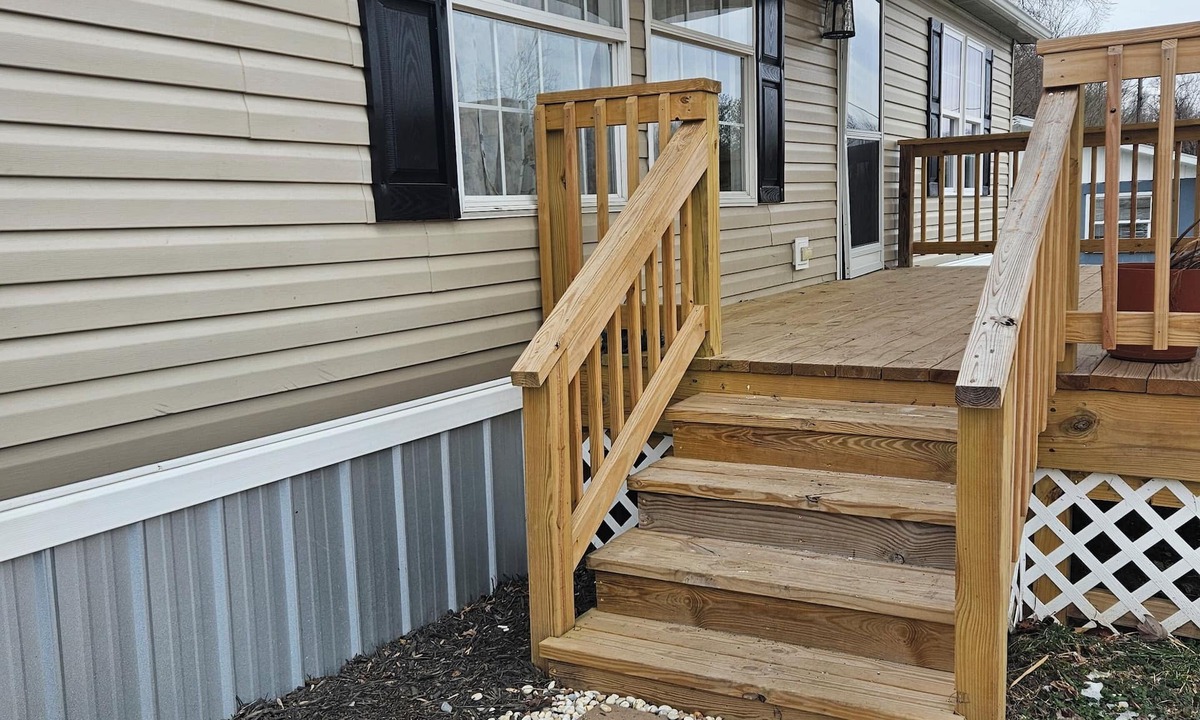Pembroke House | 3bd/2 bath: Corner lot. Always Flexible check-in, with an afternoon check-out