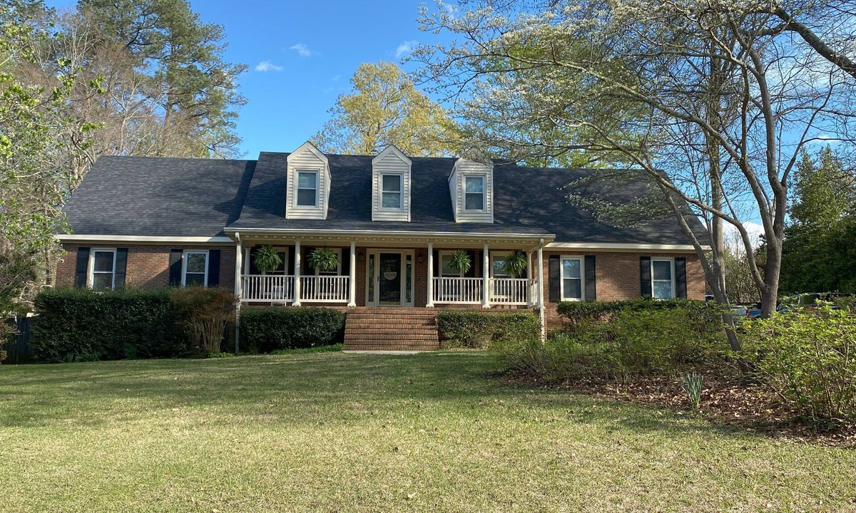 Martinez House | 4.3 Miles/10 mins to Augusta National/Masters. Large quiet lot. Near West Lake.