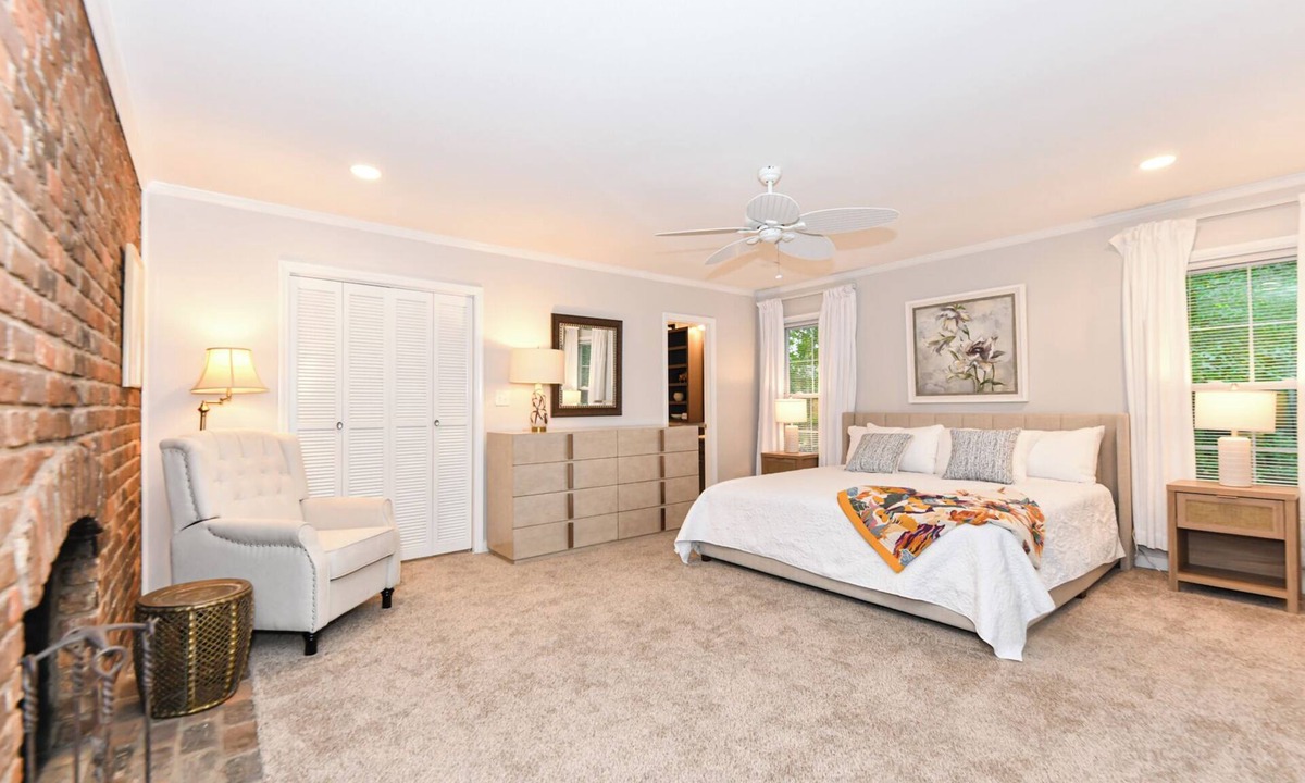 Greensboro House | 4-bedroom 3 bath house in Greensboro.