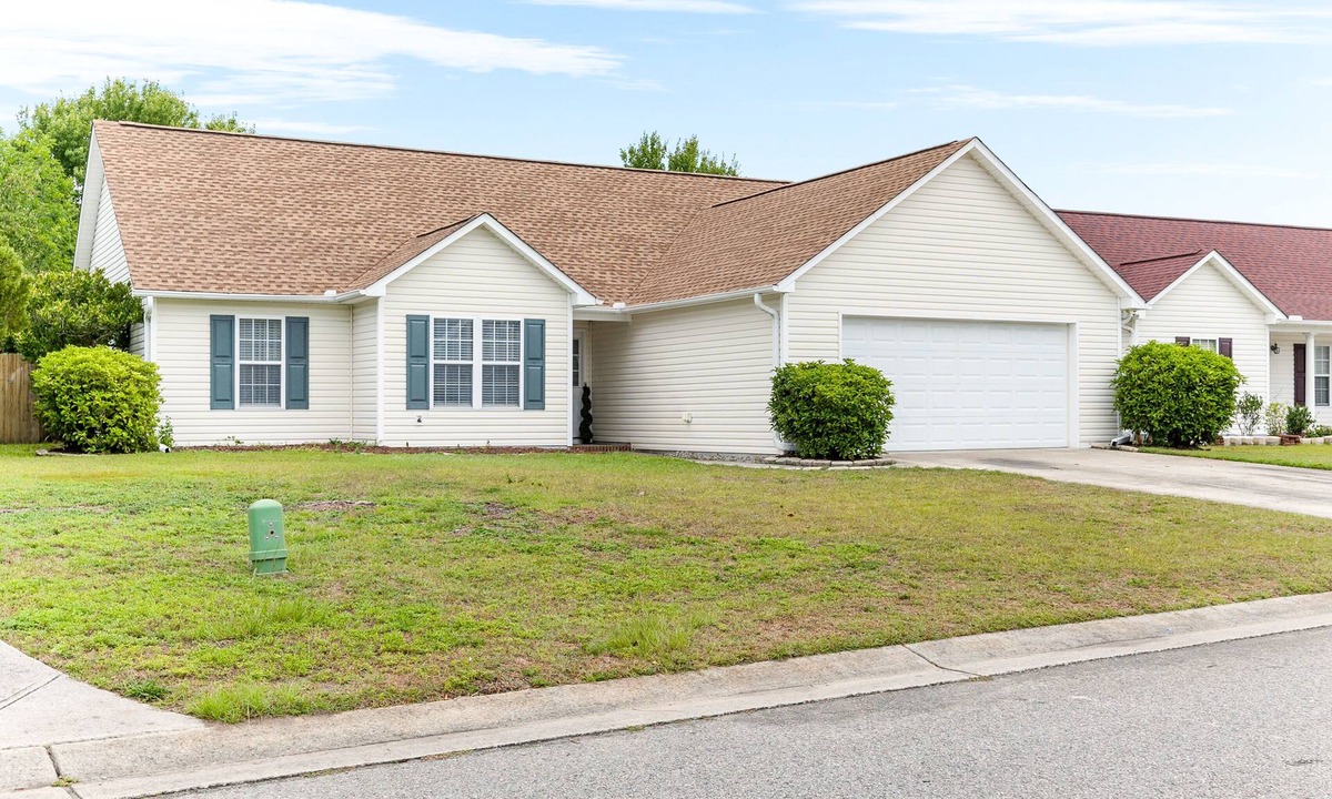 Silver Lake House | 4706 Split Rail Dr, Wilmington, NC, US