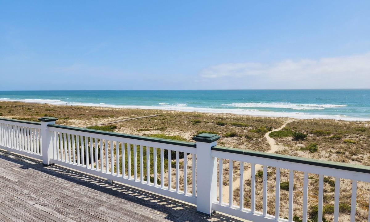 Wrightsville Beach House | 5 BR Oceanfront Cottage with Unobstructed Views!