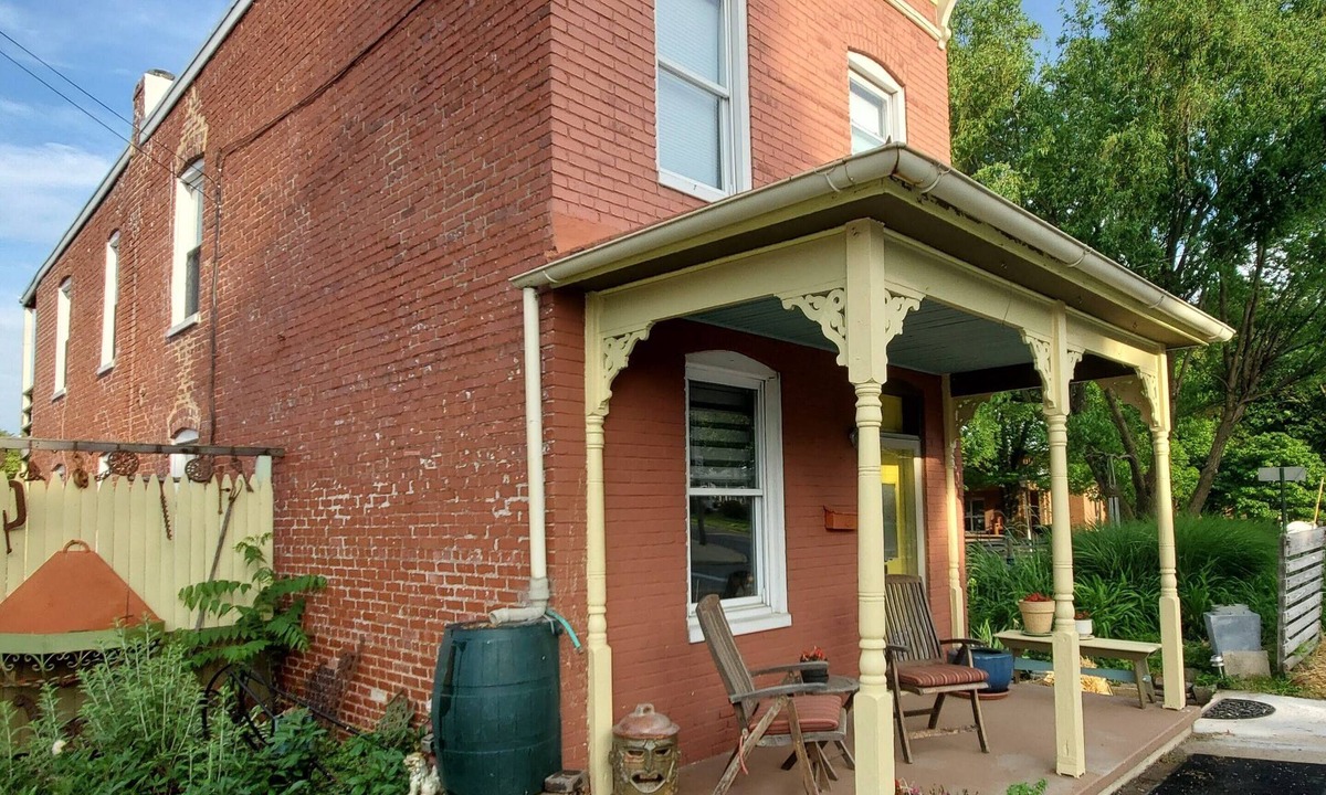 Frederick House | 5 minutes to "Everything Frederick", Downtown Private Oasis w/OSP