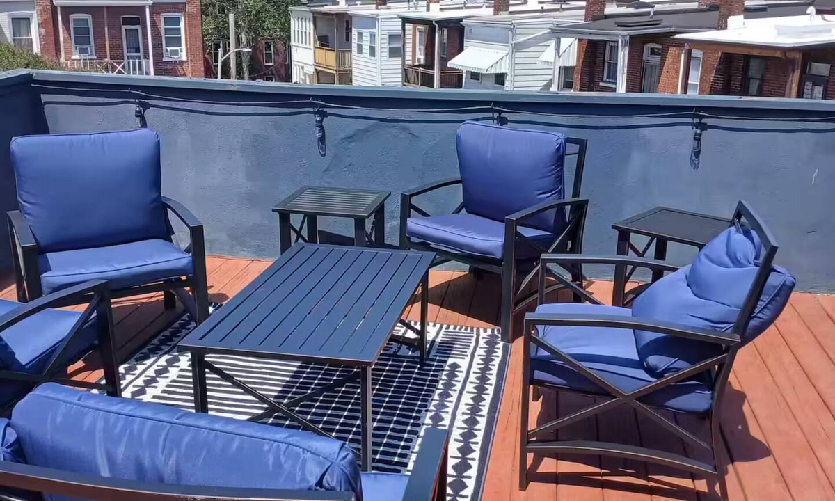 Truxton Circle Apartment | 7 bdrm 7 bth 3 kitchens NW DC w/parking & balcony