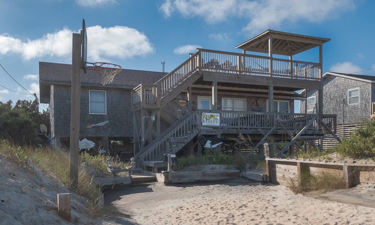 Rodanthe House | 7041- Duck Dog, 4-Bedroom House in Rodanthe, NC