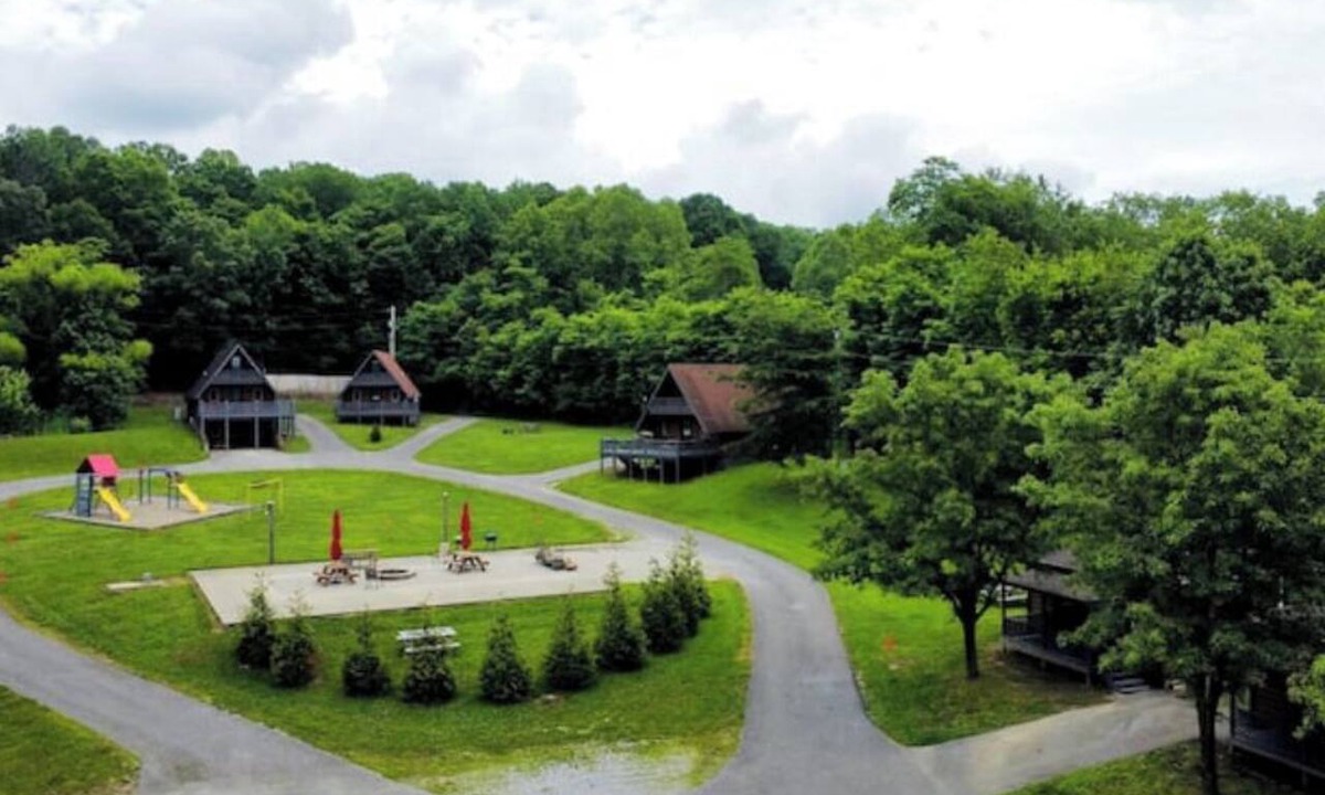Farmers Cabin | A-Frame Cabin - Near Cave Run Lake & Marina - Cabin #1