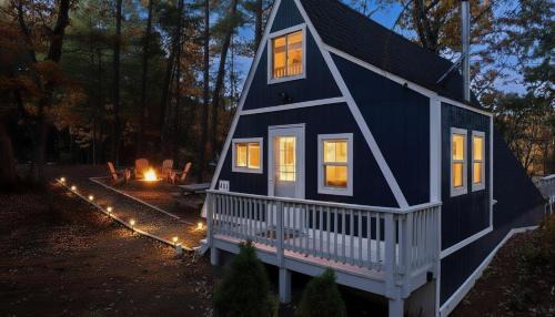 Bergton Ski Chalet | A-Frame Cabin Near Bryce - Mtn Views & EV Friendly