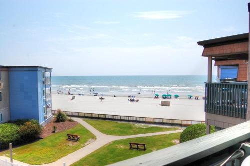 Myrtle Beach Apartment | A Place at The Beach 9520-3E