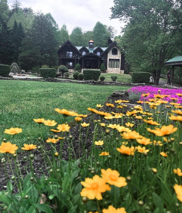 Sevierville House | A River Runs Through It