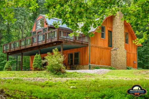 Morgantown House | A Woodland Castle