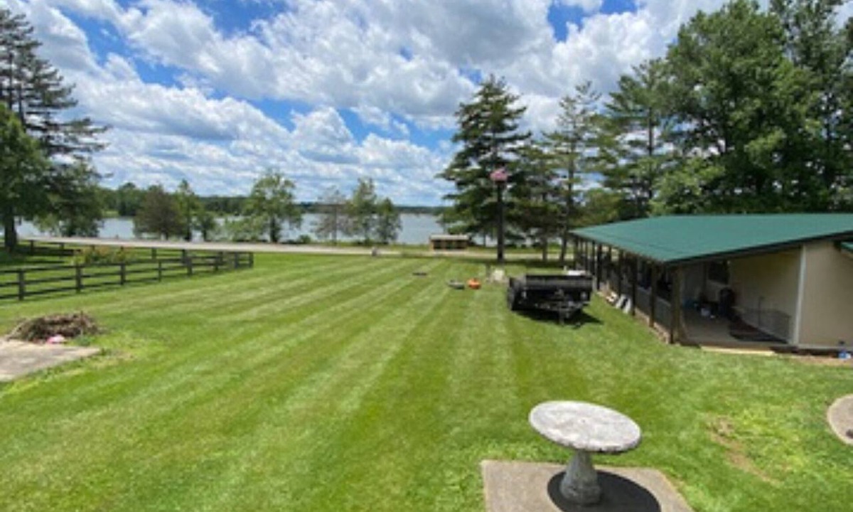 Cynthiana Cabin | Adorable 2-bedroom lodge with AC in lovely Hillsboro