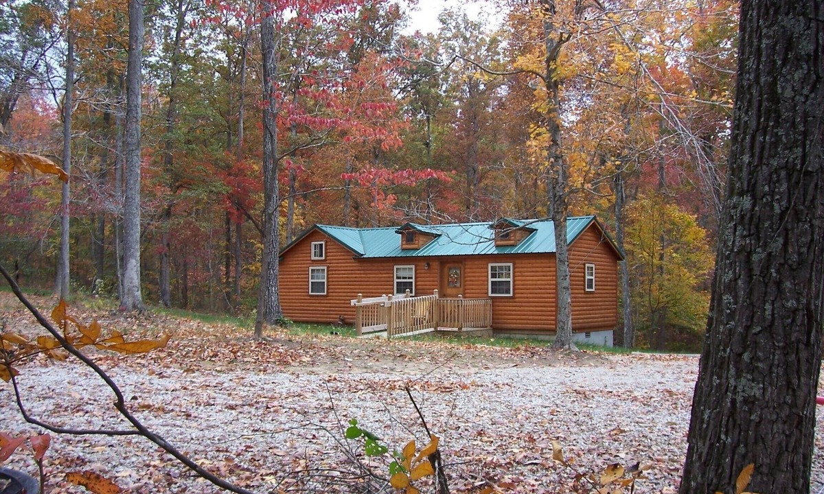 Mammoth Cave Cabin | Adventure Cabin Near Mammoth Cave - Disc Golf & Family Fun - Sleeps 6- 2 bedroom