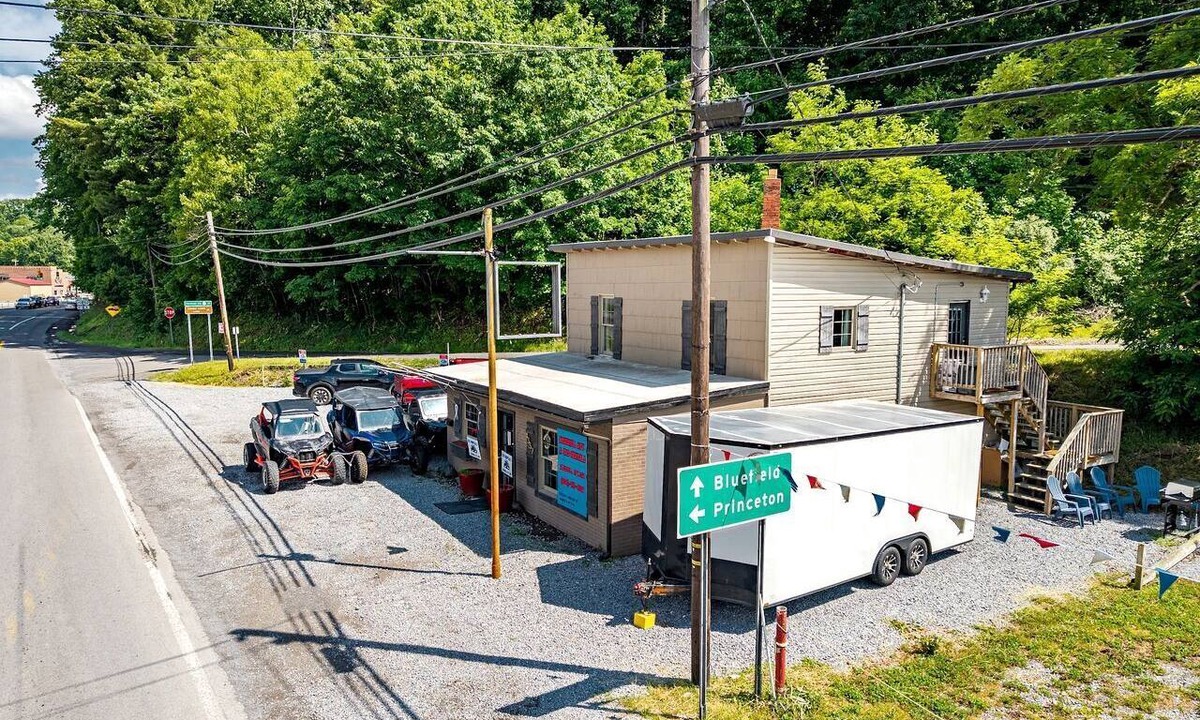 Bluewell House | Adventure-Ready Bluefield Mountain Loft Near ATV Trails WV