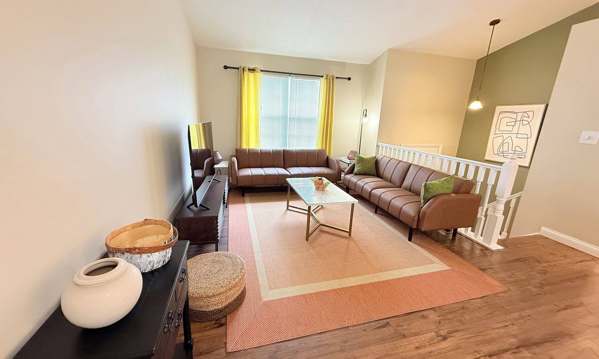 Florence House | Affordable large group house near Cincy and NKY events