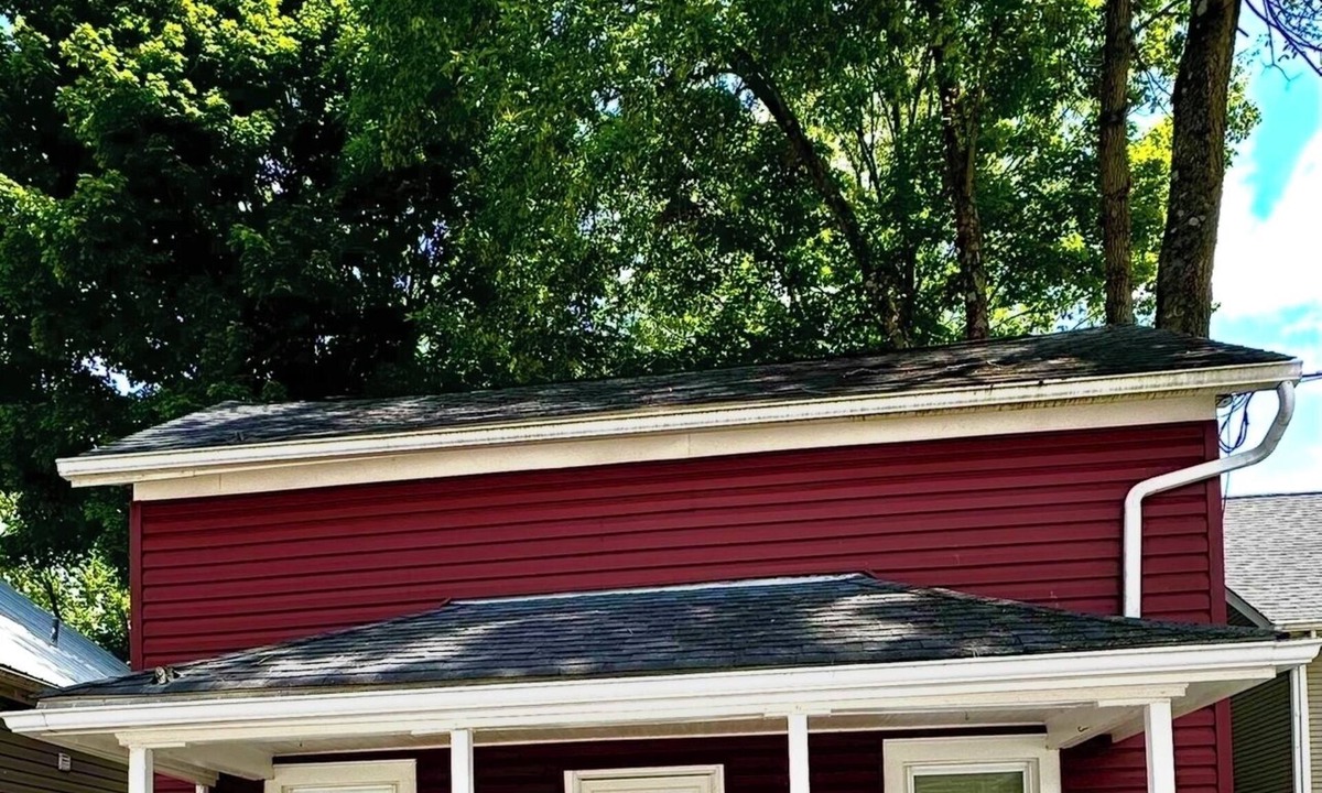 Williamsburg House | AFORDABLE & CHARMING HOME - Enjoy Urban Life & Nature! Hike, Bike, Shop & Dine!
