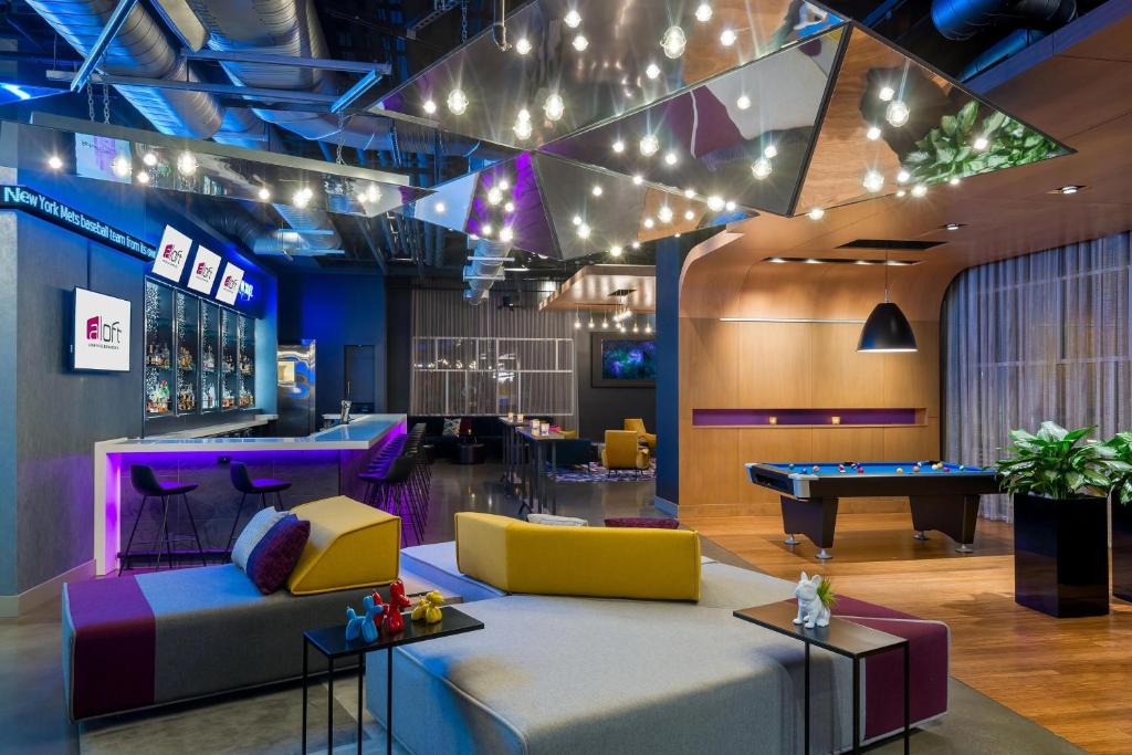 Downtown Asheville Hotel | Aloft by Marriott Asheville Downtown