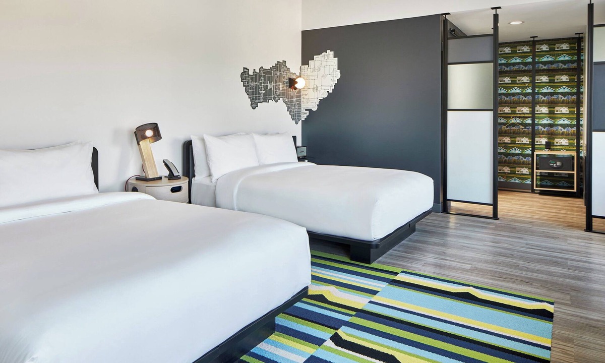 Twin Brook Hotel | Aloft by Marriott Chattanooga Hamilton Place