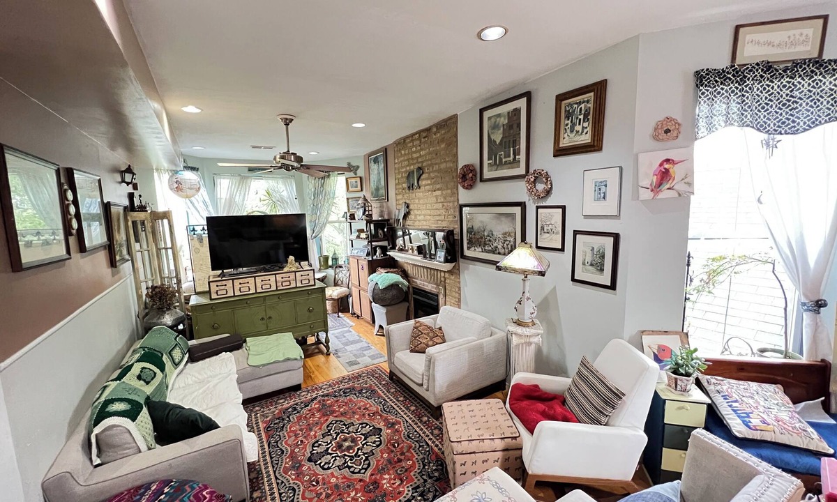 West Town Condo | Andi's Treehouse