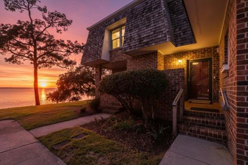 Nags Head House | Angels Above - Nags Head, The Villas Condo, 2 Pools, Tennis, Pier, Open All Year, Flex Stays