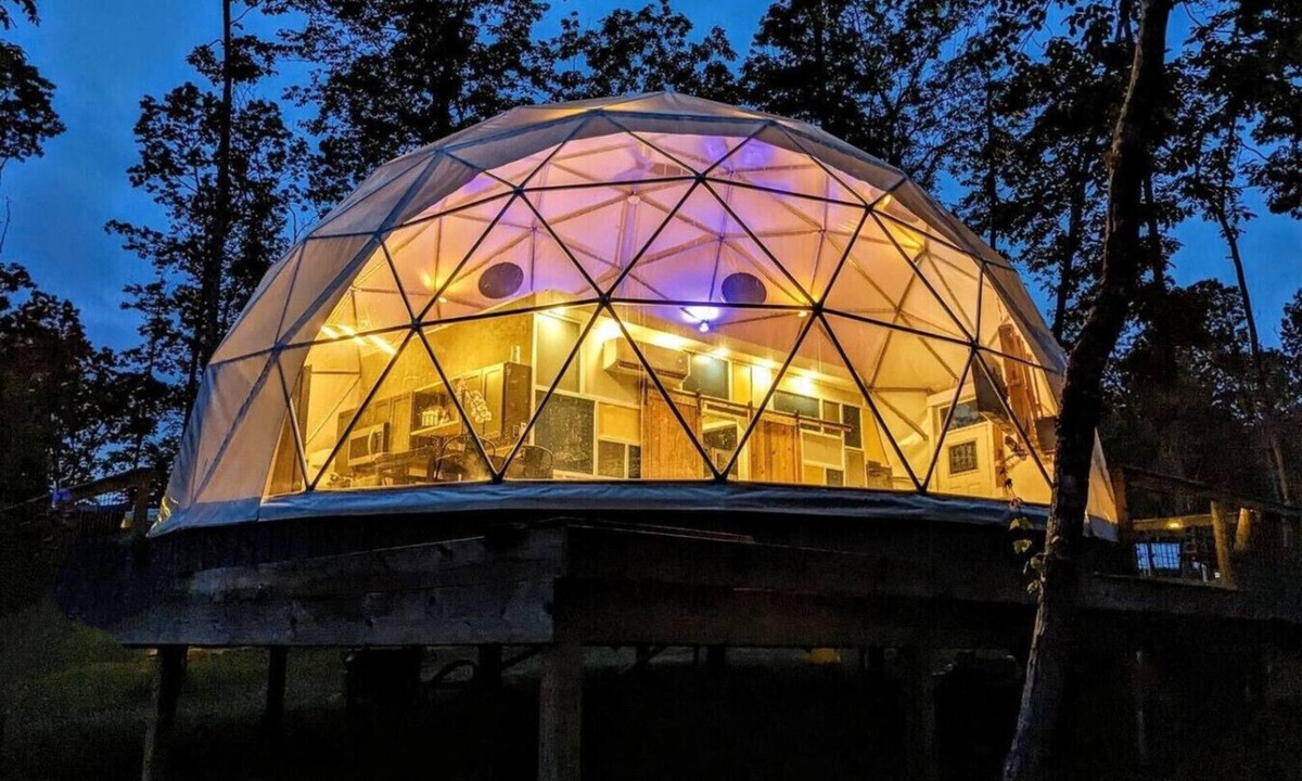 Coalmont House | Award-Winning Dome On 18 Acres Near State Parks, Trails, and Waterfalls