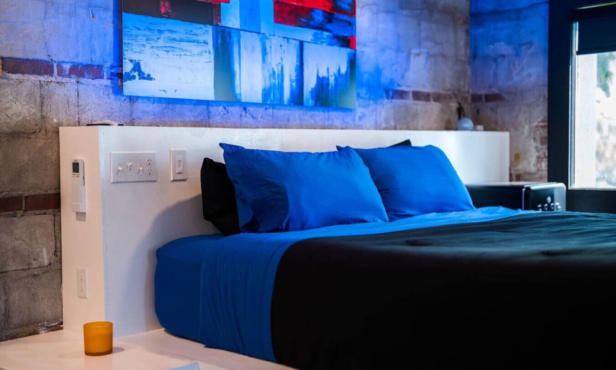 Sparta Bed & Breakfast | b3 Private 4 Suite Micro-Hotel