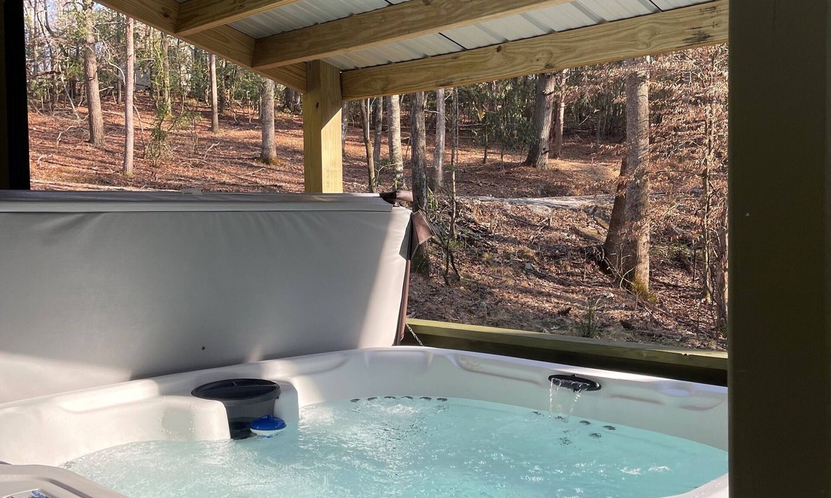 Horse Shoe Ski Chalet | Backwoods Getaway
