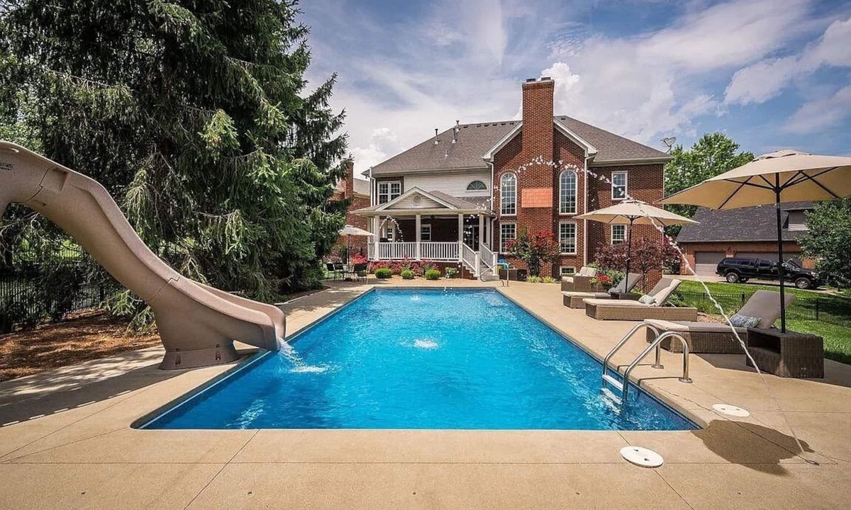 Prospect House | Backyard oasis with 5 beds/5 full en suite baths and dream kitchen
