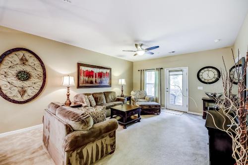 North Myrtle Beach Apartment | Beach Bum and Golfer Paradise