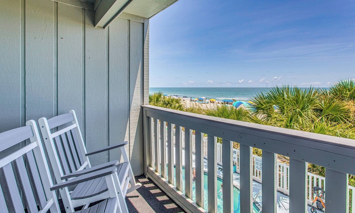 Surfside Beach Apartment | Beachfront Oasis w/Pool Access in Surfside Beach!