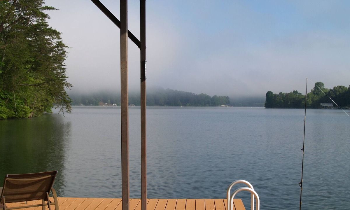 Hiawassee House | Beautiful lake front house, pool table, and fire pit, kayaks,Fall price discount