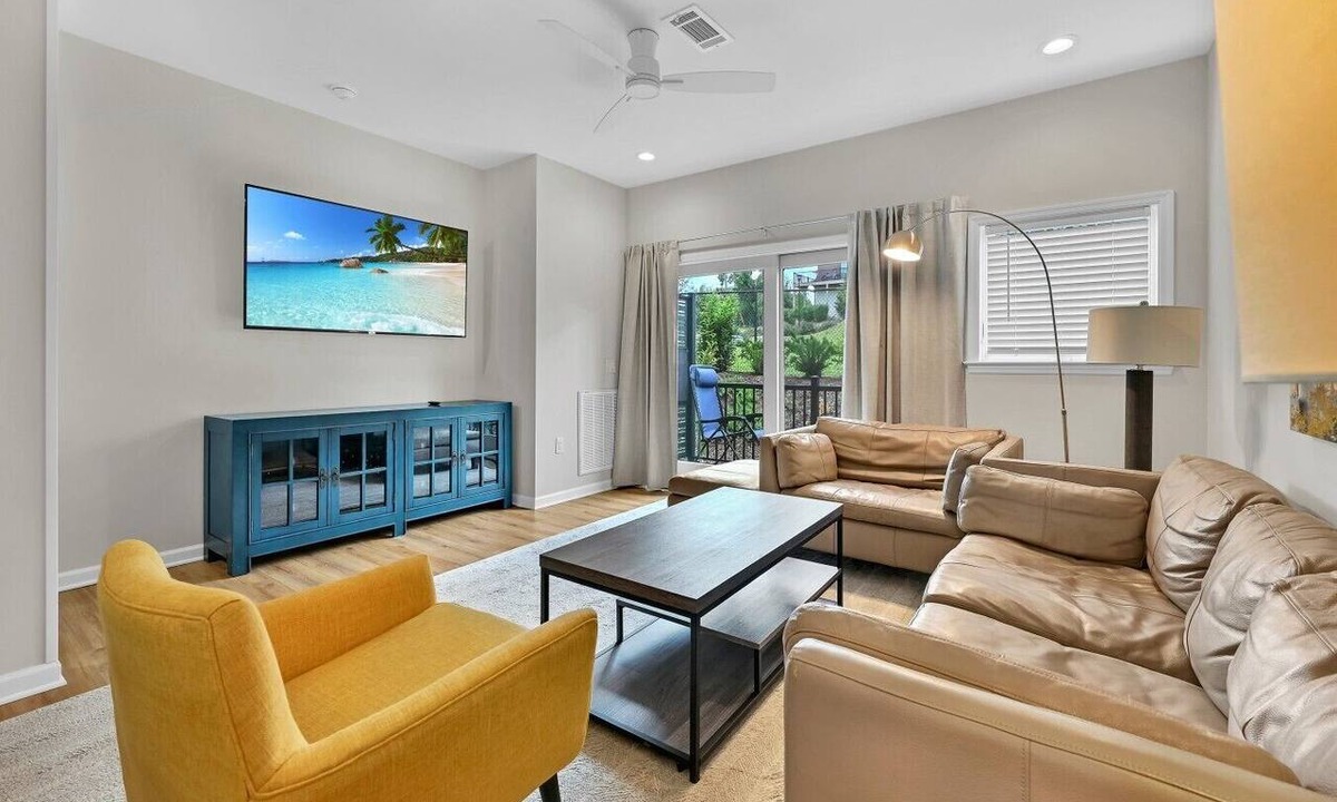 Asheville Villa | Beautiful Southslope Townhome 105