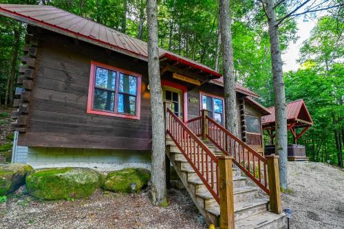 Rogers House | Beautiful Wood Cabin in Red River Gorge
