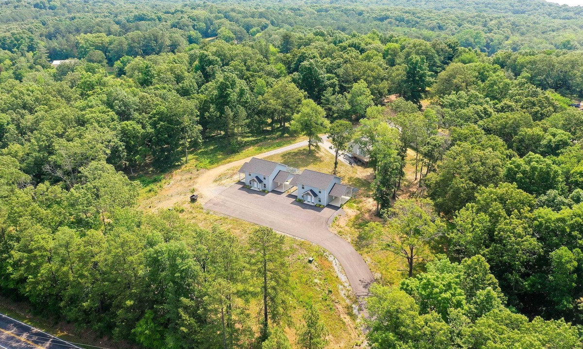 Benton House | Benton Townhome Rental Near Kentucky Lake!