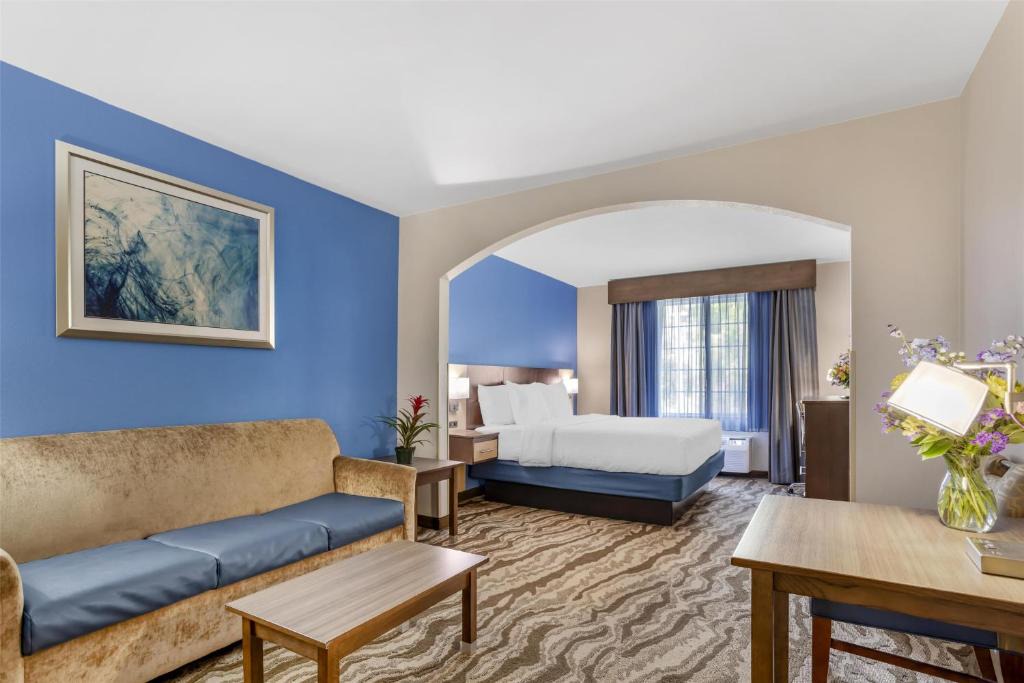 Dillsboro Hotel | Best Western Plus River Escape Sylva/Dillsboro