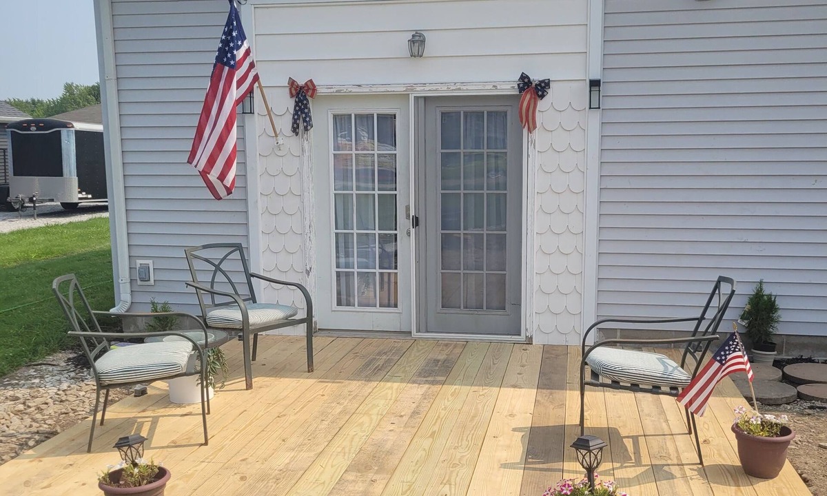 Gas City House | BIRKYS BUNKHOUSE is a polebarn re-designed into a one of a kind "barndominium"