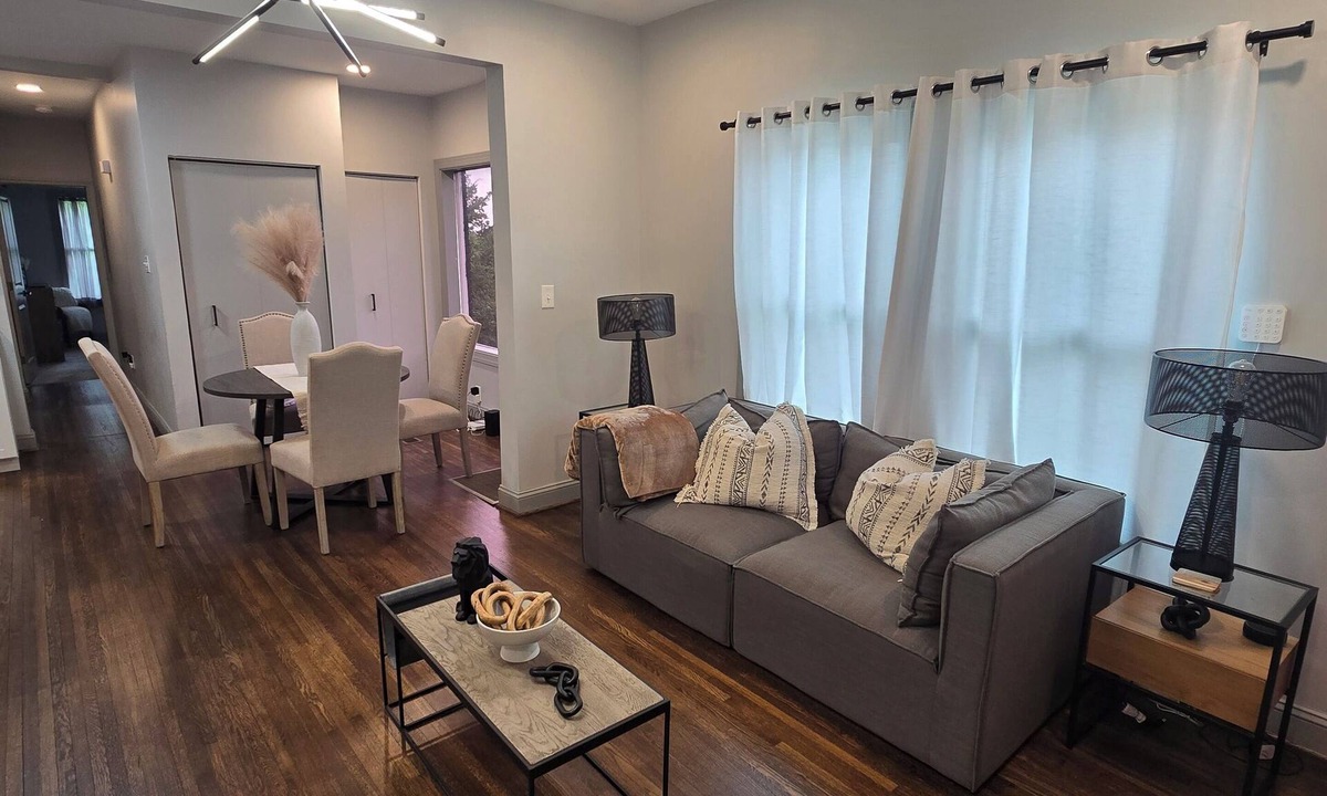 Birmingham Apartment | Blue Hills - 2-bedroom apartment 8 minutes from University of Alabama-Birmingham