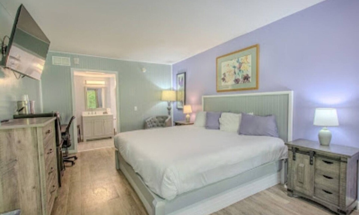 Blue Ridge Hotel | Blue Sky Inn