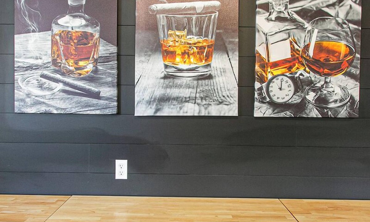 Clarksville House | Bourbon & Derby 2mile to Whiskey Row Main St Louisville Bourbon City Museum Row