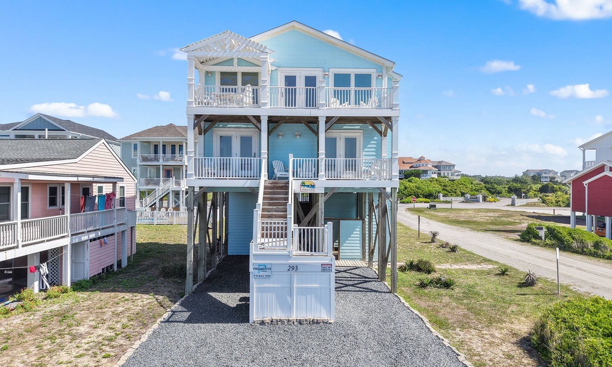 Holden Beach House | "Breathe EZ" - Oceanfront Home, 4 Bedrooms/3.5 Bathrooms