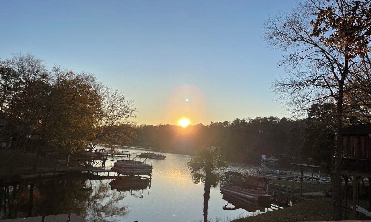Gilbert House | Breezy's Blyss Cottage On Lake Murray - Lexington - Winter Discounts!