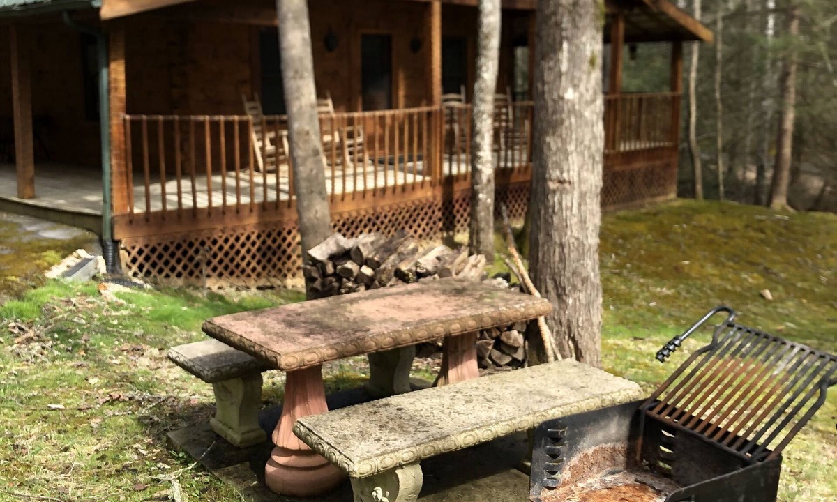 Oneida Cabin | Cabin #1 Cozy and relaxing cabin near Big South Fork