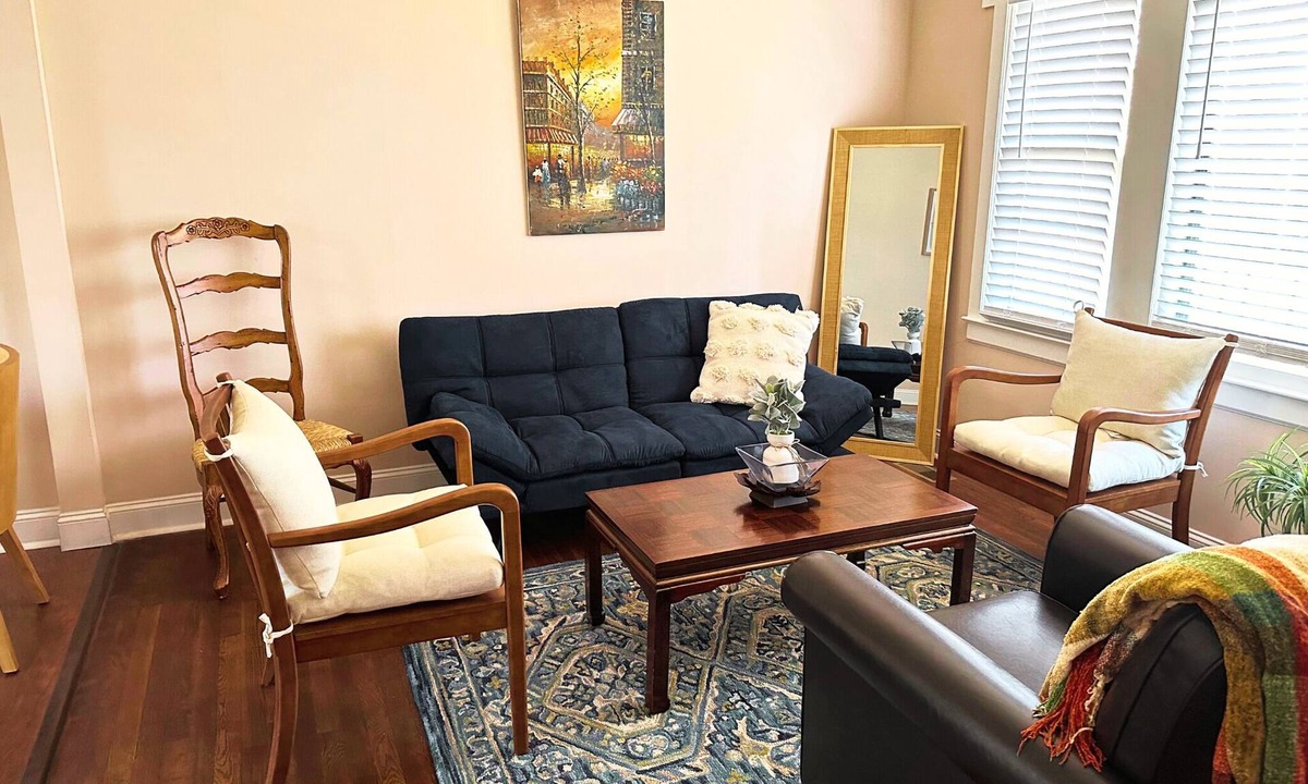 Salisbury House | Calm&Cozy Vibes - king bed+grill+firepit+fenced backyard