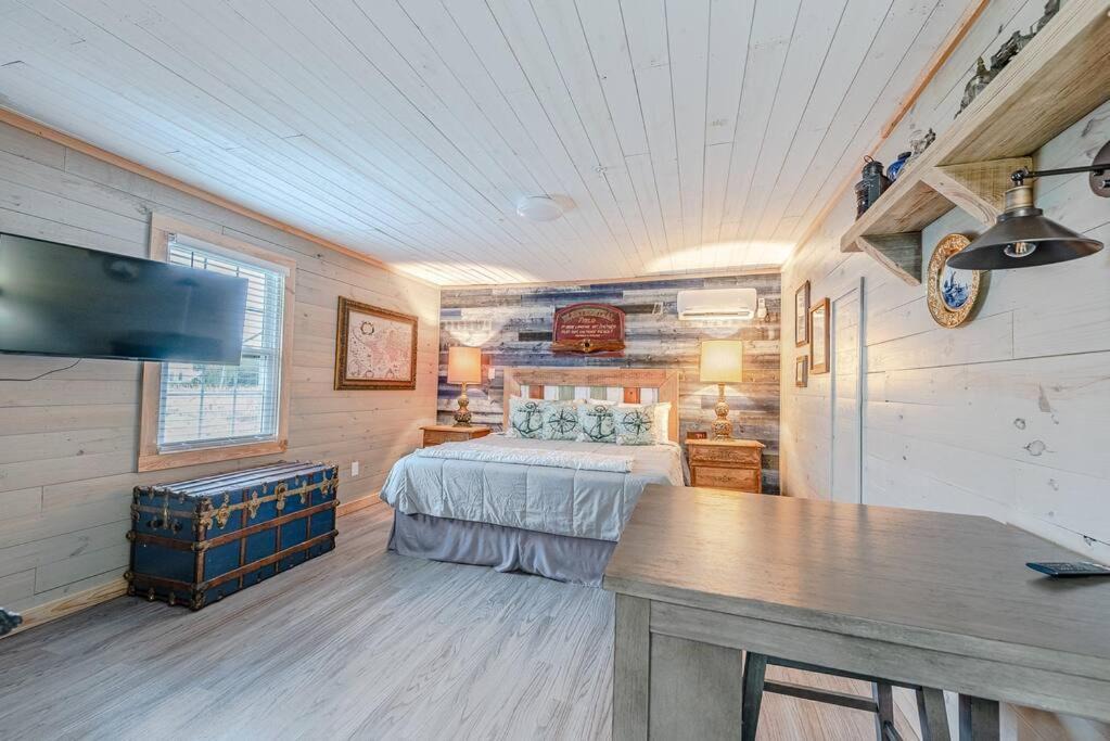 North Carolina Coast Apartment | Cape Fear at Island Breeze of CB